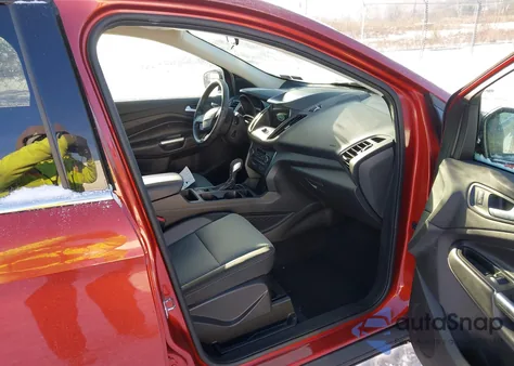 2019 Ford Escape Se from USA, damaged, VIN 1FMCU9GD2KUC23887